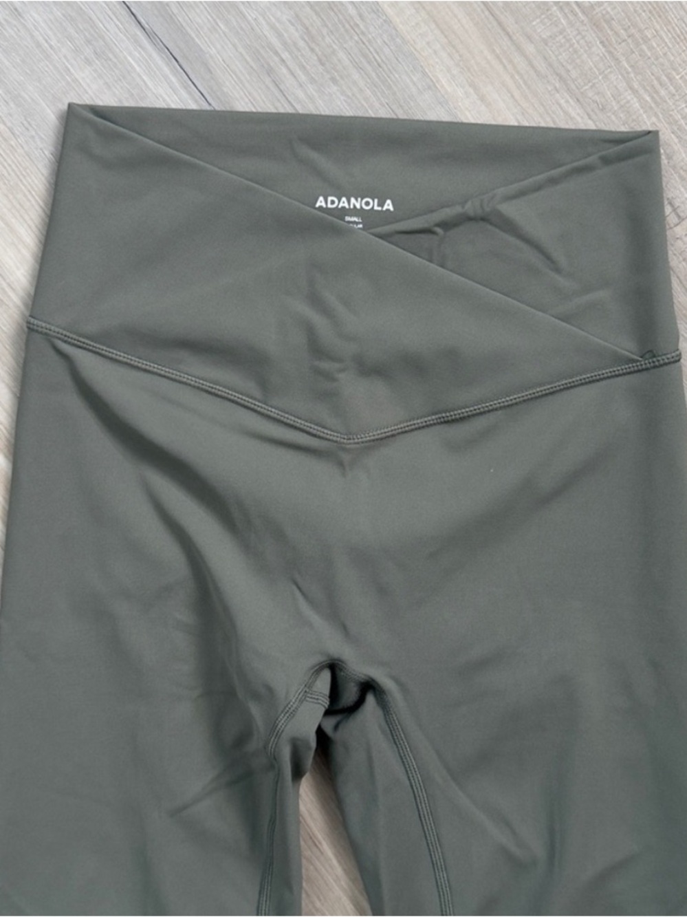 Adanola Women's Ultimate Leggings in Khaki Size Small NWOT - Picture 3 of 7